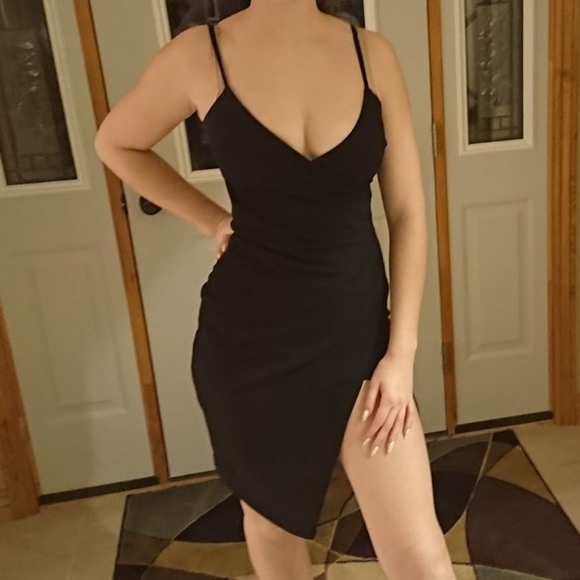 Black Dress with Adjustable Straps - Picture 1 of 5